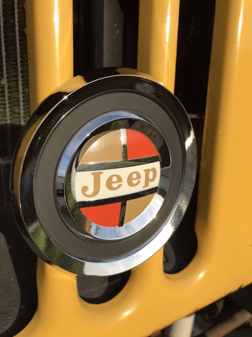 Jeep grill emblem