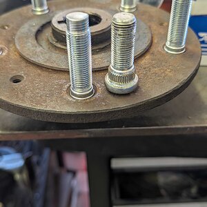 Media 'Wheel Stud 2.jpg' in album '62 CJ5 Build'